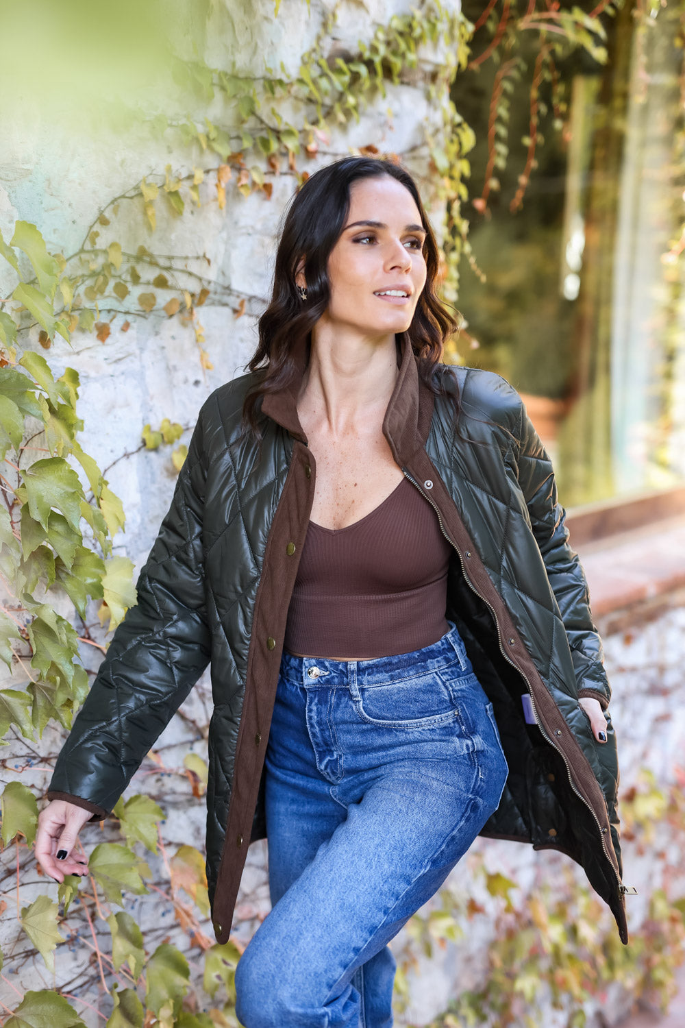 Brami Melania Mangas Cafe